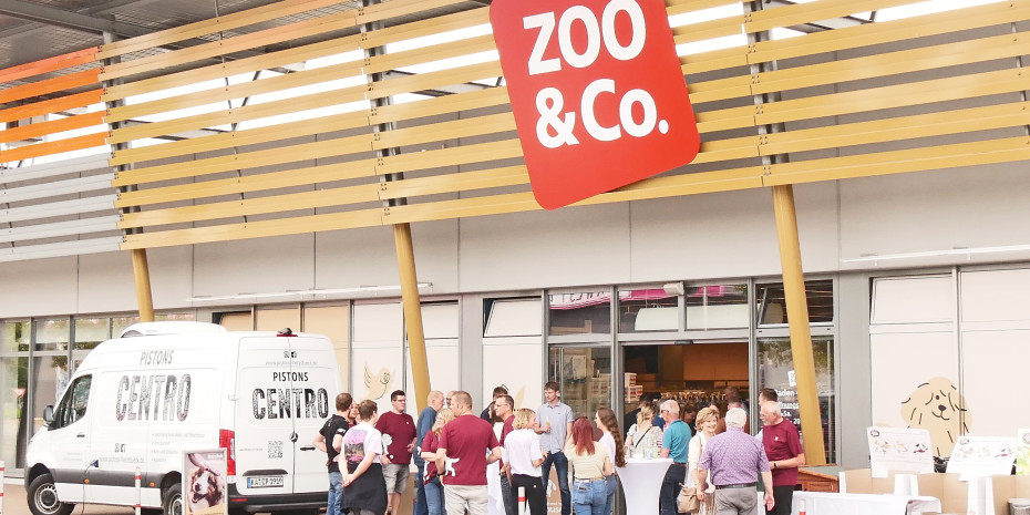 Gute Laune herrschtebei der offiziellen Eröffnungdes modernisierten Zoo & Co.-Marktes.