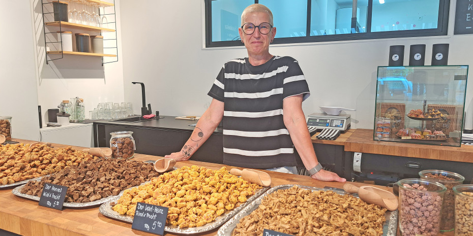 Helga Göbel ist stolz auf  das Sortiment des Concept-Stores in Bonn.