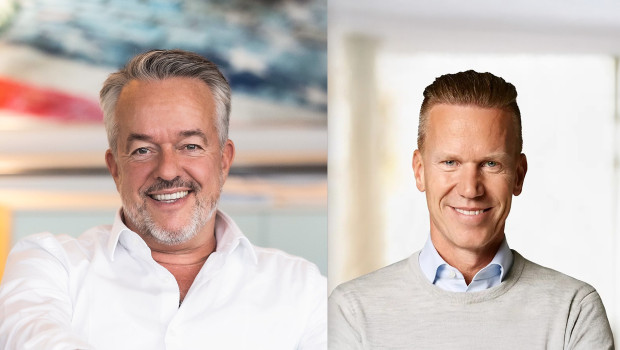 Links im Bild Torsten Toeller, Vorstandsvorsitzender, Gründer und Mehrheitseigentümer von Fressnapf, und rechts Anders Kristiansen, CEO von TNC.